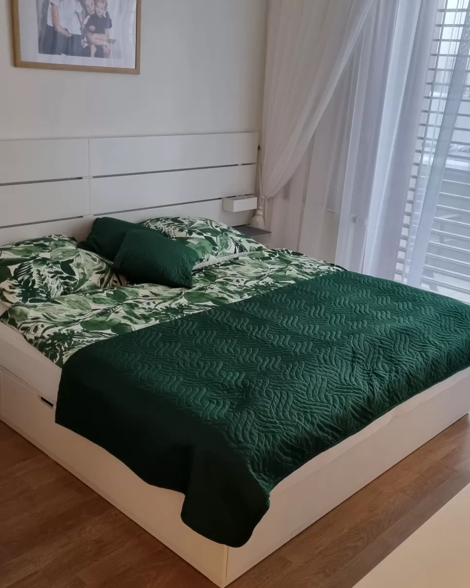 Fashion Beliani Bettwasche Set Weis / Grun Baumwollsatin 155 X 220 Cm Greenwood
