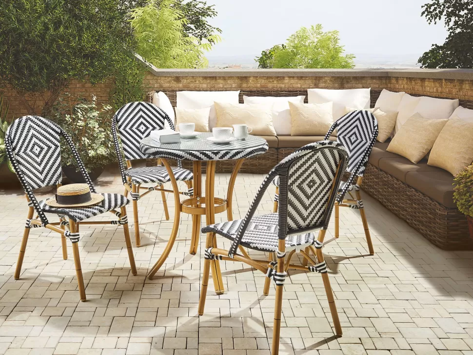 Shop Beliani Gartenmöbel Set Rattan Schwarz / Weis 4-Sitzer Rifreddo